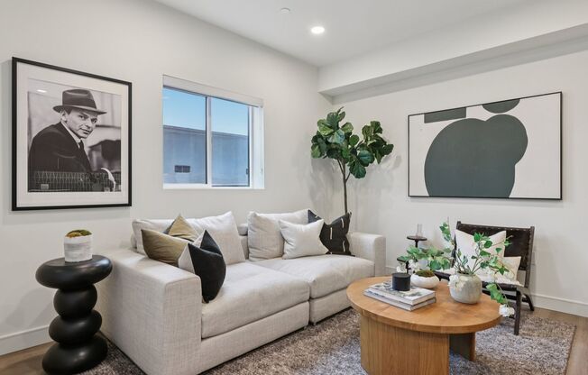 1 bed, 1 bath, 587 sqft, $2,293, Unit 402