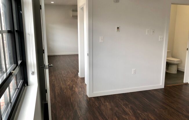 2 beds, 2 baths, 895 sqft, $2,073, Unit 406