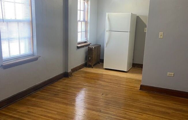 Studio, 1 bath, 450 sqft, $600, Unit 1234-B6