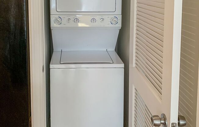2 beds, 1 bath, 645 sqft, $2,695, Unit 1214WAV1