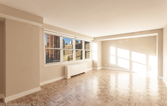 Studio, 1 bath, 420 sqft, $2,550, Unit 21B