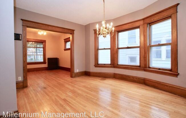 1652 Marshall Ave