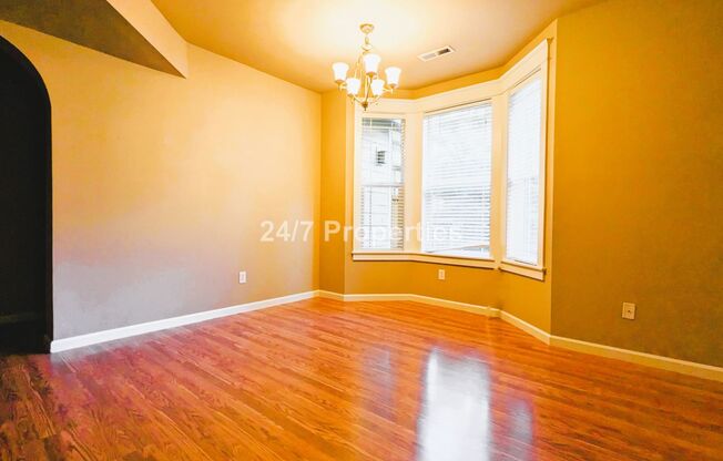 Corner 2BD I 2BA Townhome with Full Amenities Onsite!