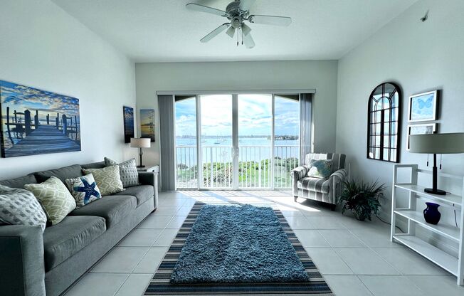 Furnished 2/2 in Harbour Isle *Stunning Views*
