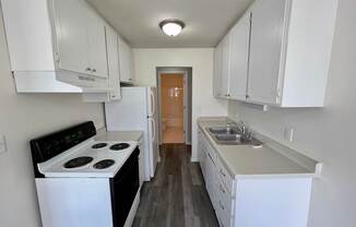 Brewster Place Apartments Saint Paul, MN Kitchen