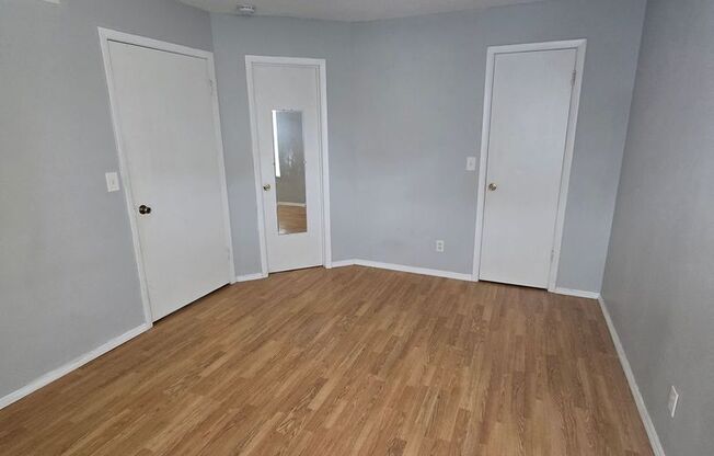 1 bed, 1 bath, $1,300