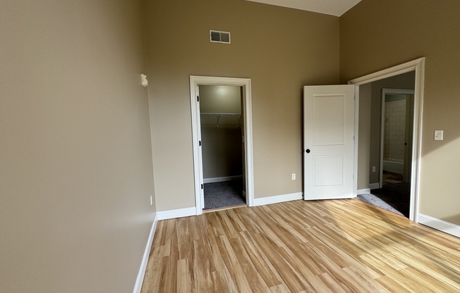 1 bed, 1 bath, 815 sqft, $2,454, Unit 204