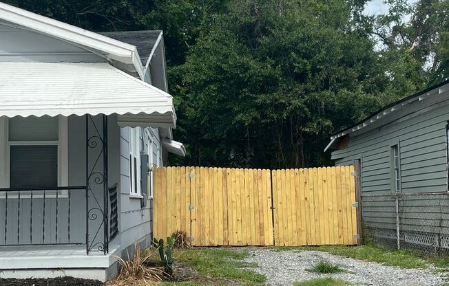 Nice fenced backyard yard!!