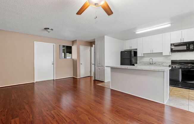 Apartments in Newbury Park, CA dining area