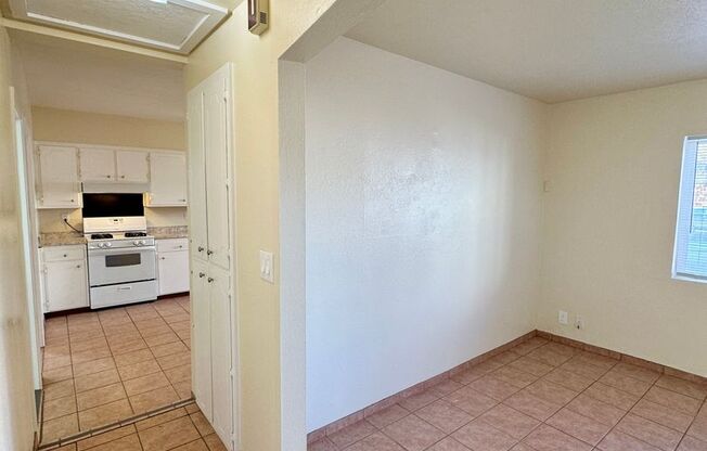 UPCOMING 2 BED 1 BATH COZY CASITA AVAILABLE 12/19/24!!