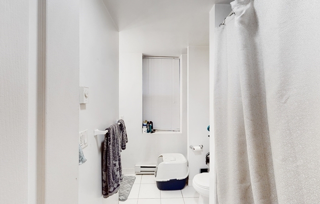 3 beds, 2 baths, 850 sqft, $4,795, Unit 21