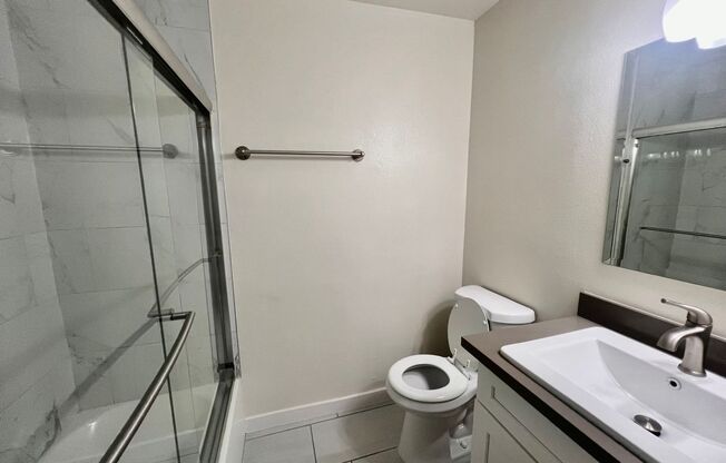 1 bed, 1 bath, $2,125, Unit 206