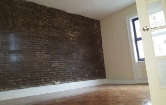 800 E 14 ST