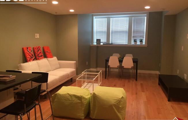 2025 COMMONWEALTH AVE