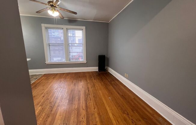 Studio, 1 bath, $795, Unit 14