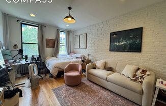 344 W 17 ST