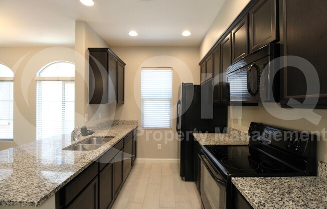 2 beds, 3 baths, 1,138 sqft, $1,899, Unit 1060