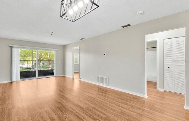 2 beds, 2 baths, 1,000 sqft, $1,495, Unit 2238