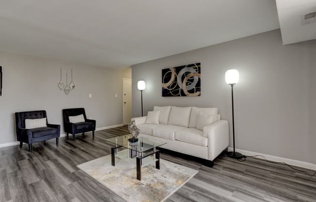 living room at Admiral Place, Apartments in Suitland-Silver Hill, MD 20746