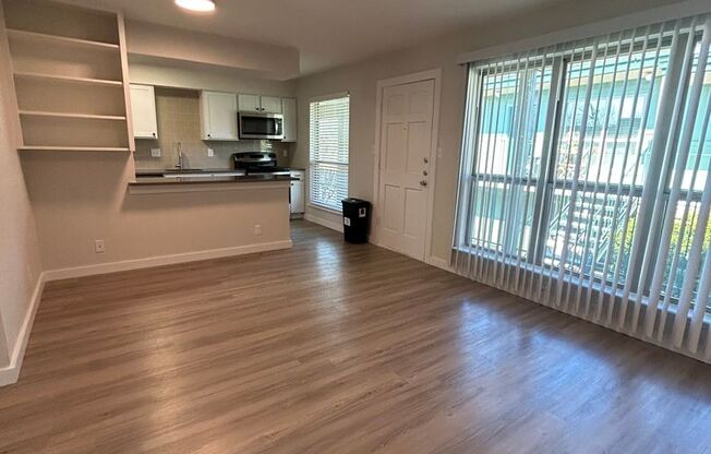 2 beds, 1 bath, 858 sqft, $1,864, Unit OPA-217