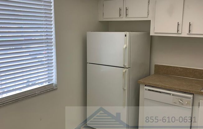 1 bed, 1 bath, 621 sqft, $1,795, Unit V219