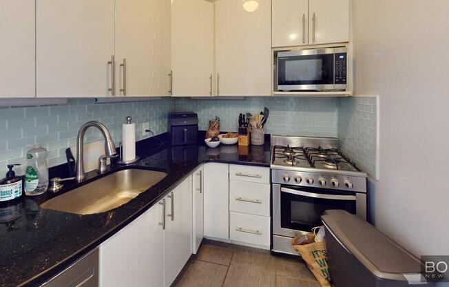 Studio, 1 bath, $3,750, Unit 18L
