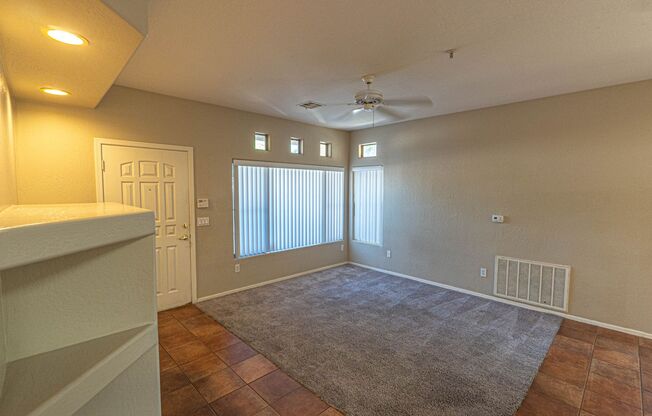 Spacious 2 Bed / 2 Bath Condo in Prime Chandler Location