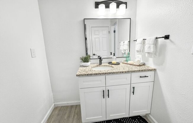 Studio, 1 bath, 500 sqft, $1,095, Unit BLDG 1004 - APT 104