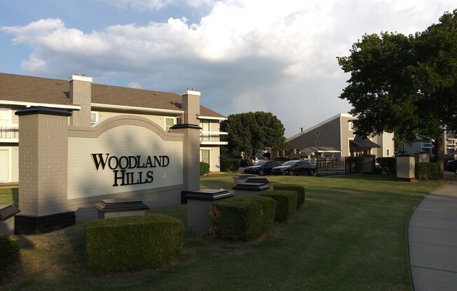 Woodland HIlls Apartments