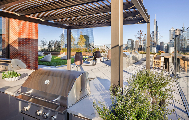 231023_EJ_avira_philly_0418_MEDIUM_RES