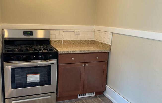 2 beds, 1 bath, $1,000