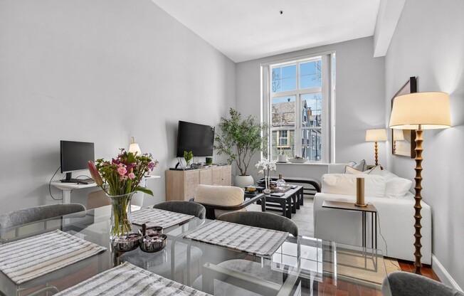 30 MONUMENT SQ