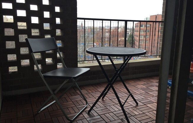 1 bed, 1 bath, 850 sqft, $3,000, Unit 722