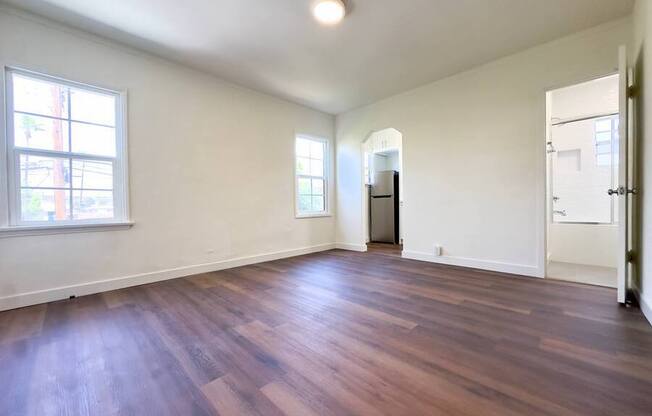 5371 LOUIS PL