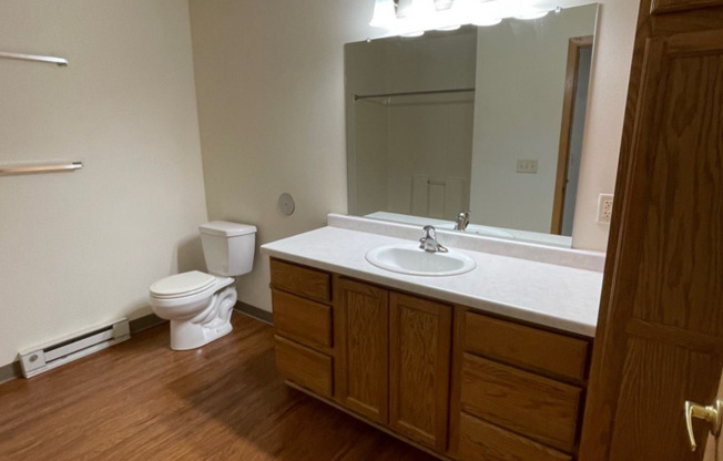 3 beds, 2 baths, 1,200 sqft, $1,300, Unit TE218X-118