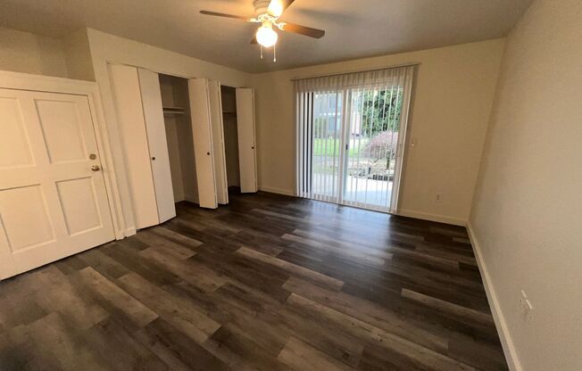 2 beds, 1.5 baths, 940 sqft, $1,498, Unit 35