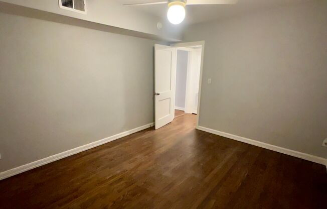 1 bed, 1 bath, 605 sqft, $1,095, Unit 305