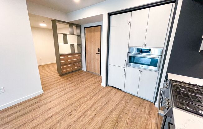 1 bed, 1 bath, 775 sqft, $3,495, Unit 220