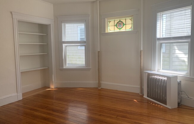 52 PERCIVAL ST