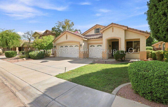 7027 W POTTER DR