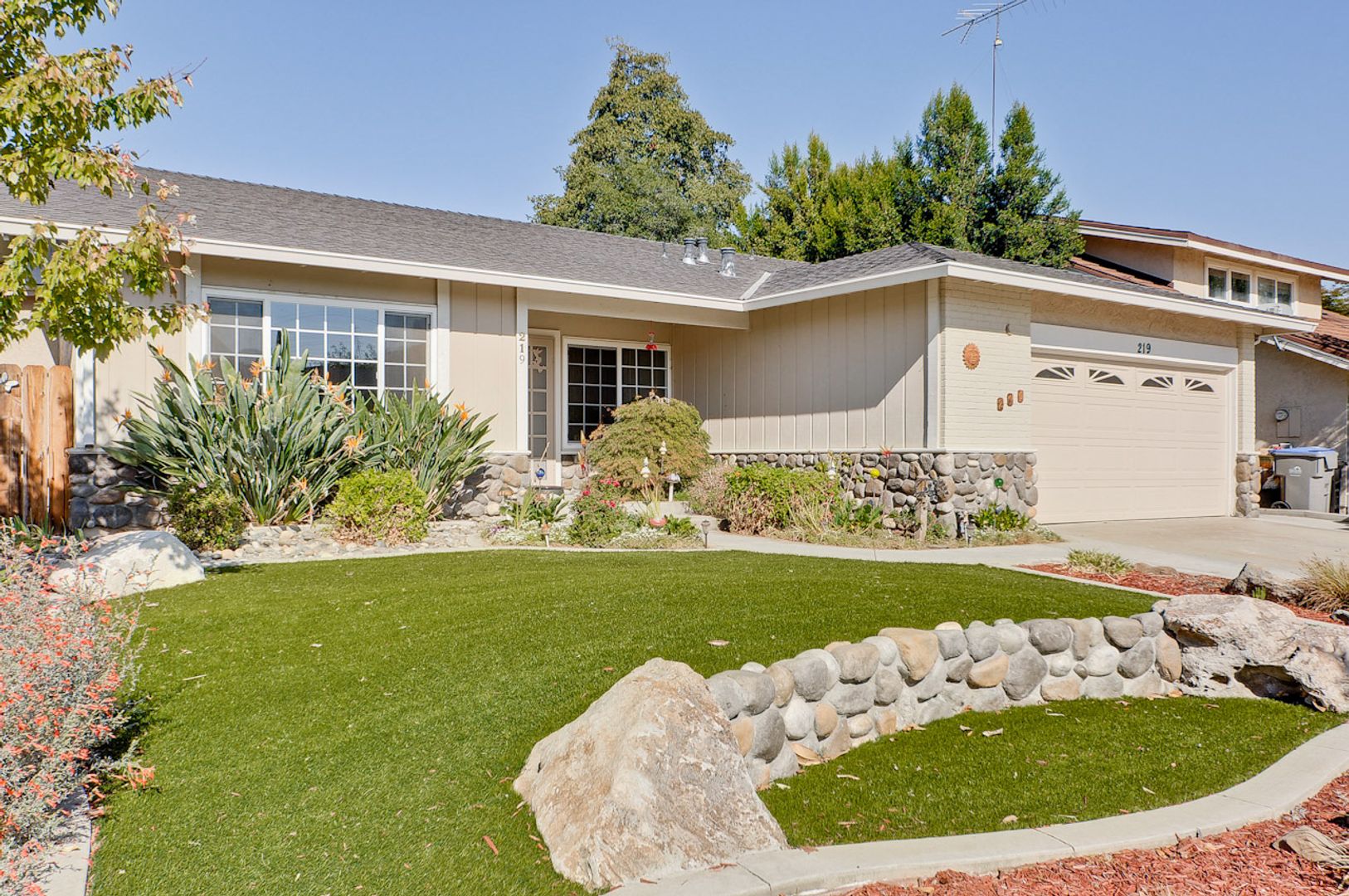 Gorgeous Three Bedroom Two Bathroom in San Jose