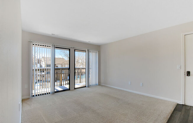 Bloomfield Place Apartments Living Room and Entry