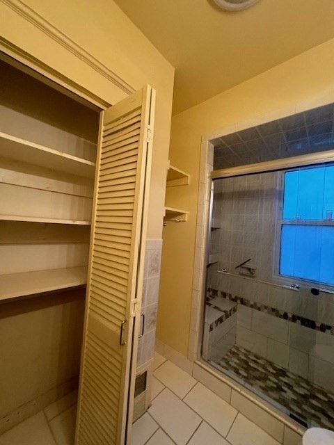 3 beds, 1 bath, 999 sqft, $3,300, Unit 2