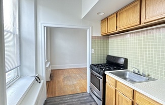408 W CHELTEN AVE