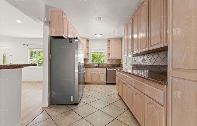 LARGE 3+2 HOUSE ON QUIET STREET ~ GORGEOUS BACKYARD WITH GRILL & ENTERTAINMENT AREA ~ 1 MONTH FREE