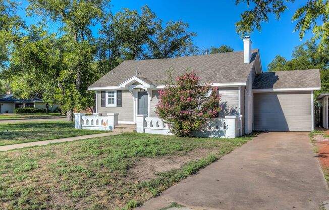 PAY NO SECURITY DEPOSIT! Beautiful four bedroom, three bath Home in Santa Rita!