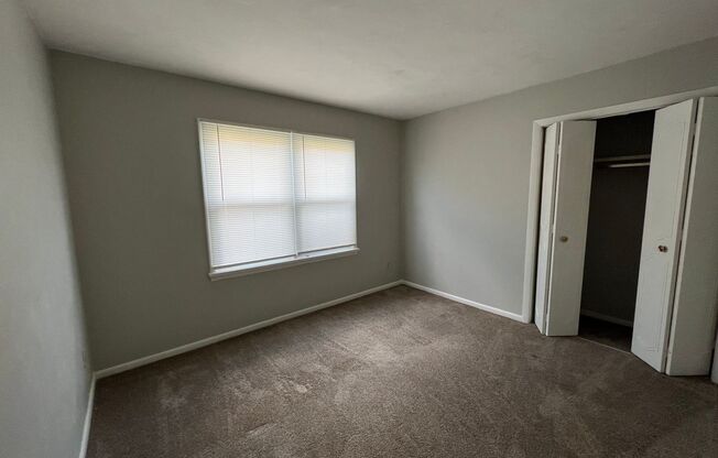 2 beds, 1 bath, 850 sqft, $1,040, Unit 3-D