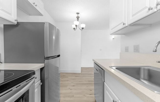 Studio, 1 bath, $1,300, Unit 9