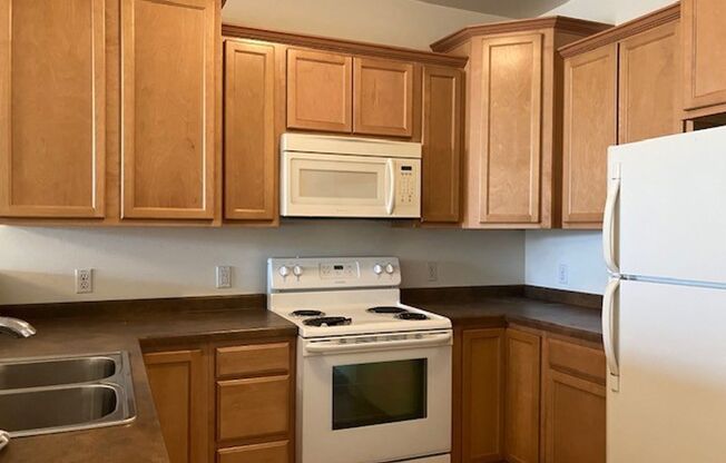 2 beds, 2 baths, $1,650, Unit 2827 - #2223