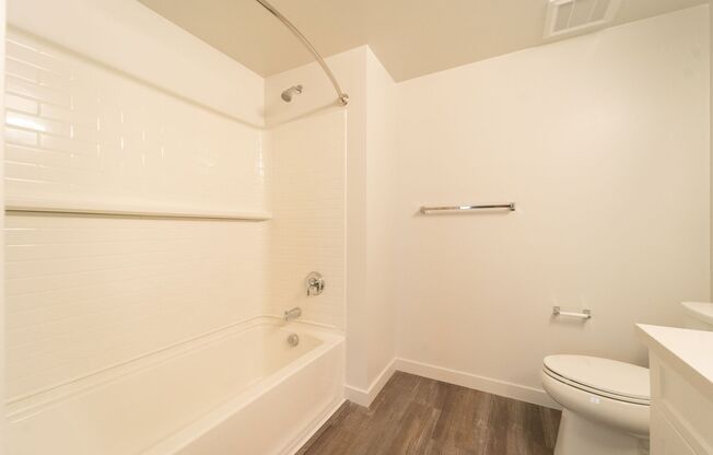 3 beds, 2 baths, 1,360 sqft, $999, Unit 702 Room 2 Bed A